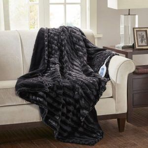 black-white-electric-heated-blanket
